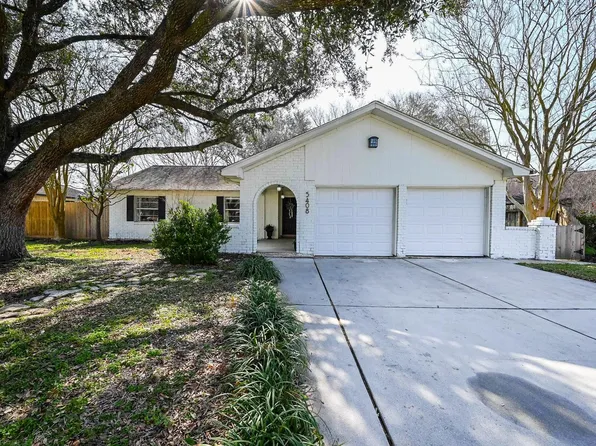 5408 Cunningham Dr, Pearland, TX 77581