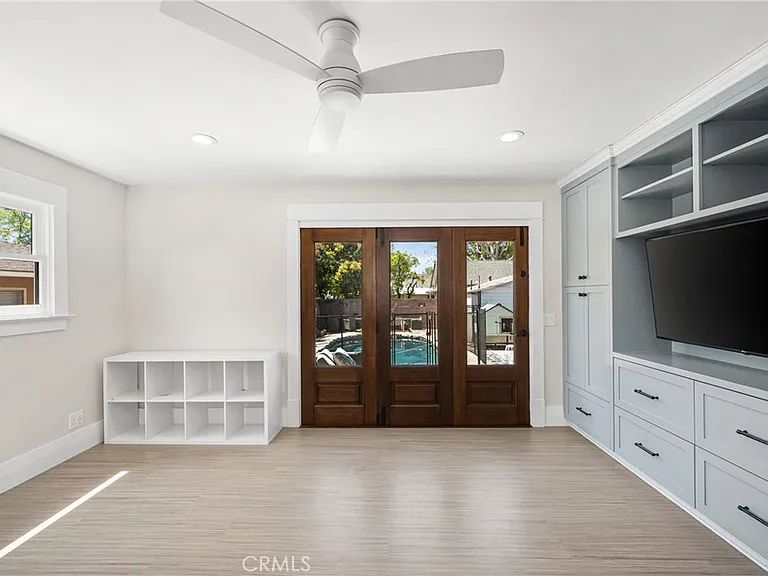 390 N Cambridge St — Photo 22