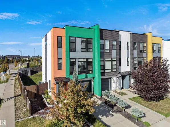 1704 Keene Cres SW, Edmonton, AB T6W 3W3