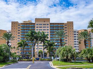 880 Mandalay Ave APT S305, Clearwater, FL 33767