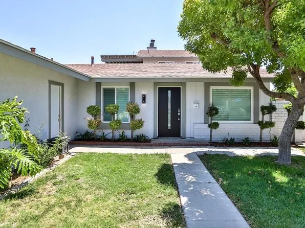 822 E Borchard Ave, Santa Ana, CA 92707