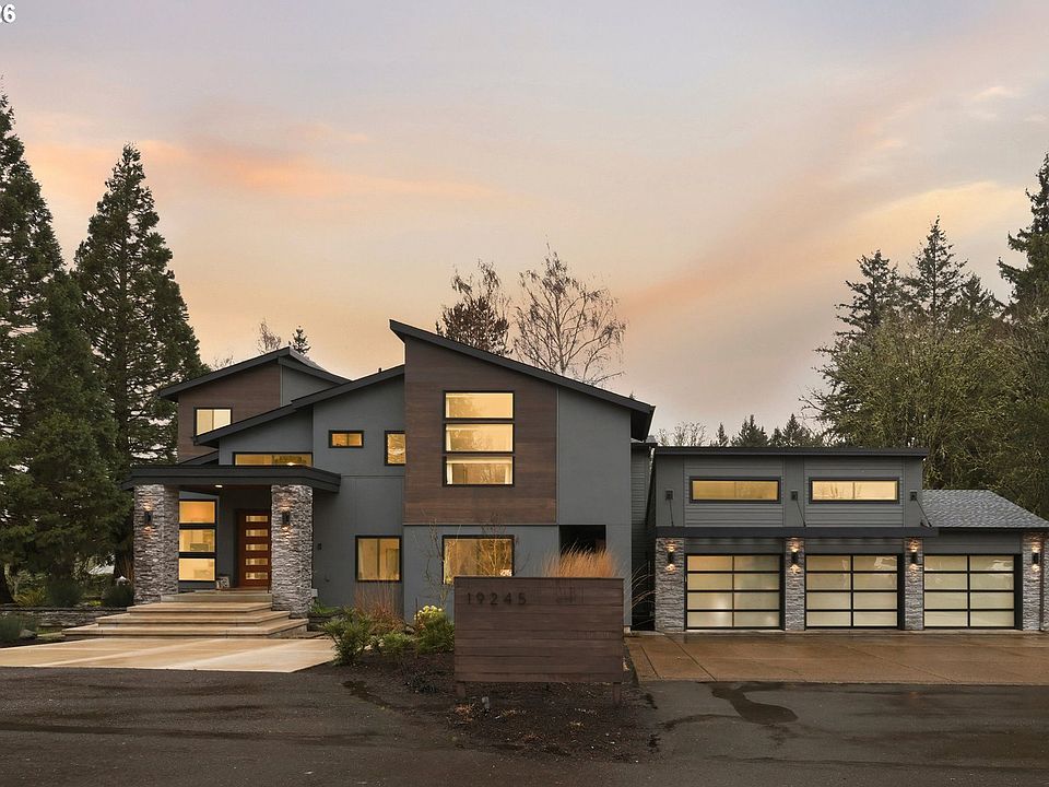 1st image of 19245 SW Heightsview Dr