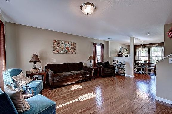 5th image of 130 Pembrooke Cir