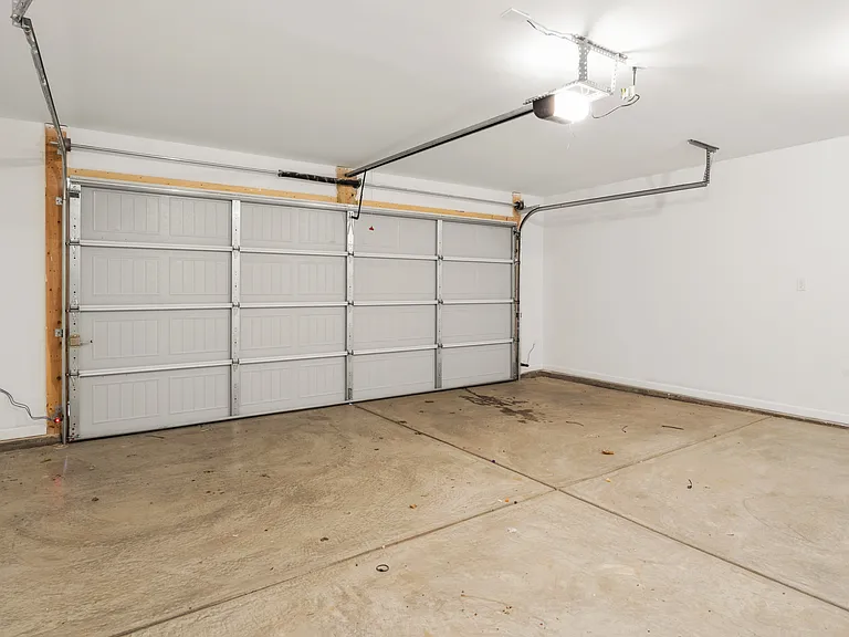 333 Hillcrest Ave — Photo 9