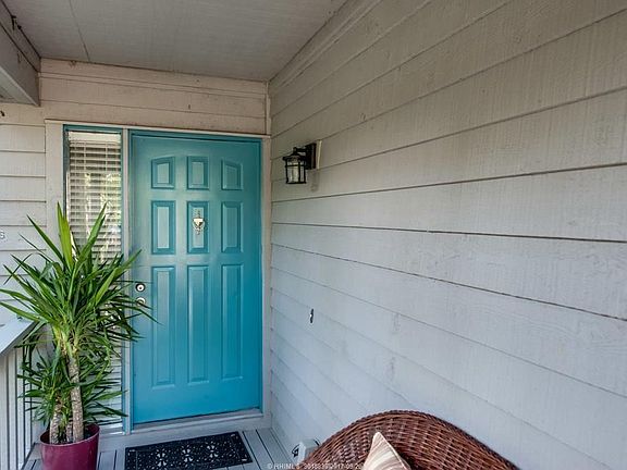 4th image of 31 Lake Forest Dr APT 3335