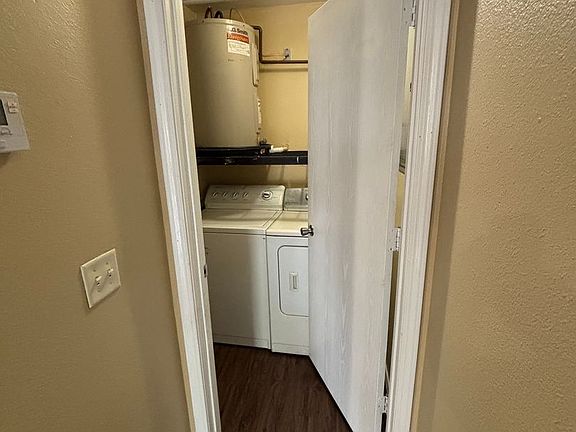 5th image of 315 Texas Ln APT 203