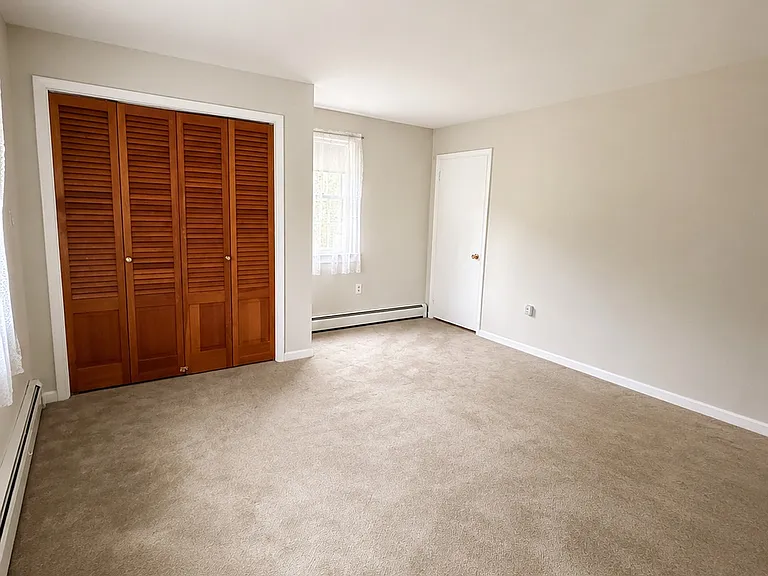 40 Mountain Ave — Photo 7