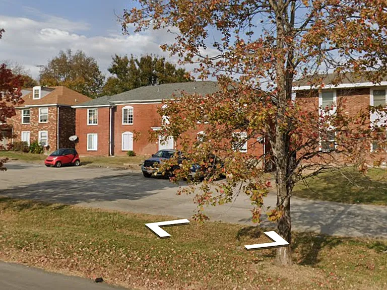 3439 Newburg Rd #5 — Photo 1