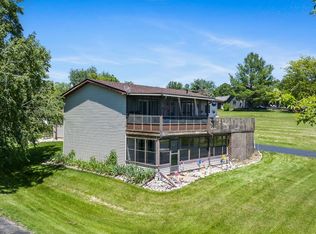 957 Breckenboro Rd, Davis, IL 61019