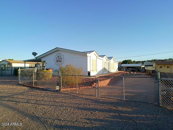 2nd image of 51 E DIANE Drive