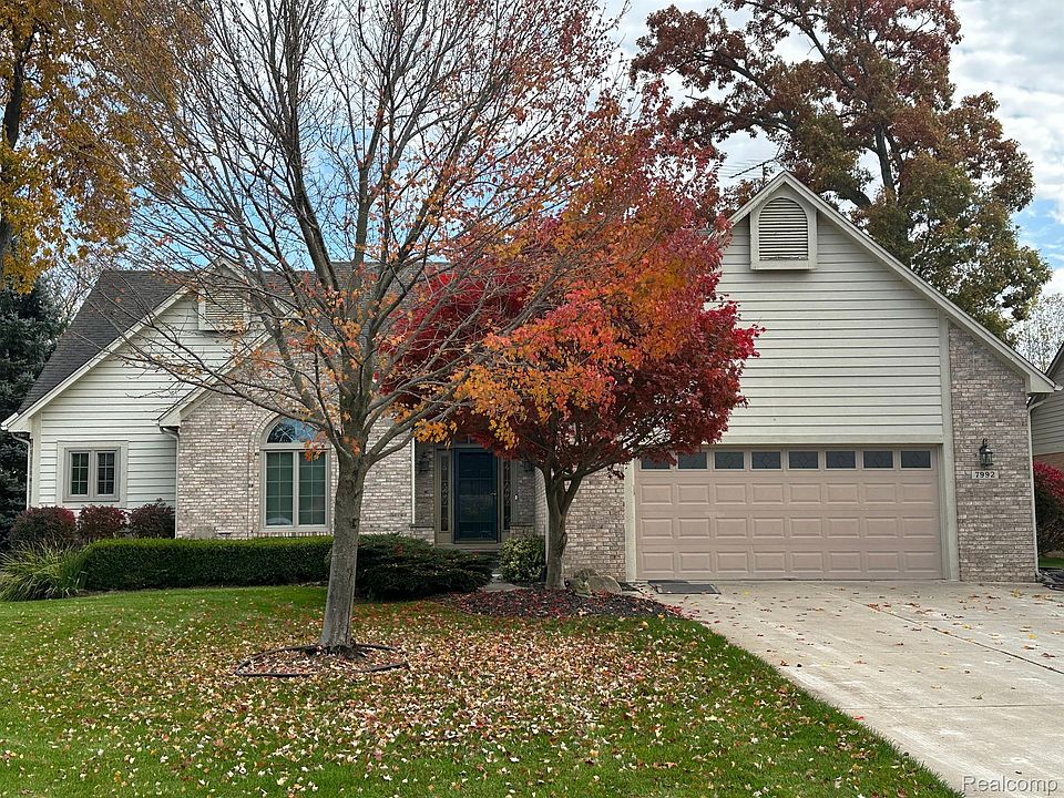 1st image of 7992 Turnberry Dr