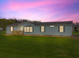 15 Lane 240b Big Otter Lk, Fremont, IN 46737