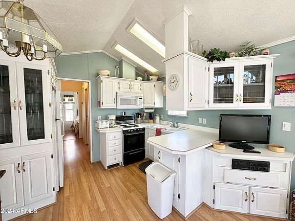 2nd image of 782 S CINNABAR Drive #782