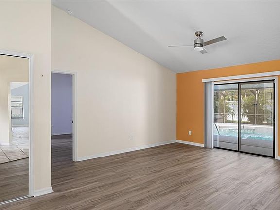 5th image of 920 20th Ave