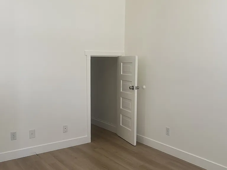 Small bedroom closet
