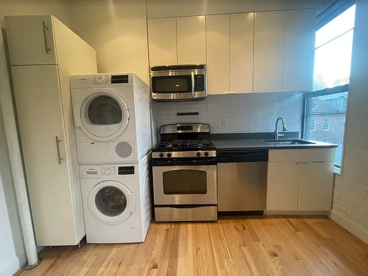 Rented by REAL New York | media 5