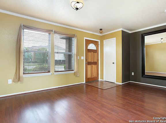 4th image of 9810 Copper Elm Dr