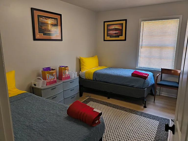 241 Kenmore Dr — Photo 12