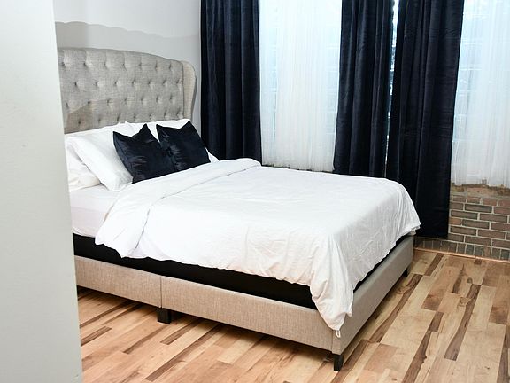5th image of 1516 S Wabash Ave APT 307