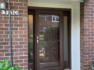 3730 Persimmon Cir, Fairfax, VA 22031