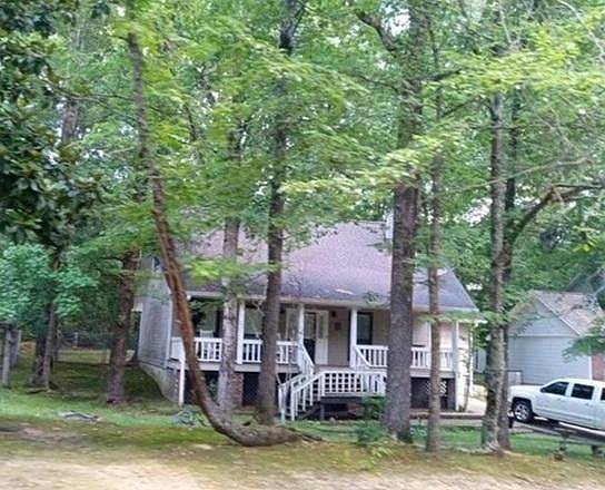 1st image of 18 Concord Dr