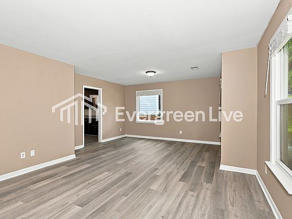 4th image of 206 London Pride Rd