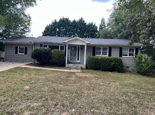 626 Lee Byrd Rd, Loganville, GA 30052