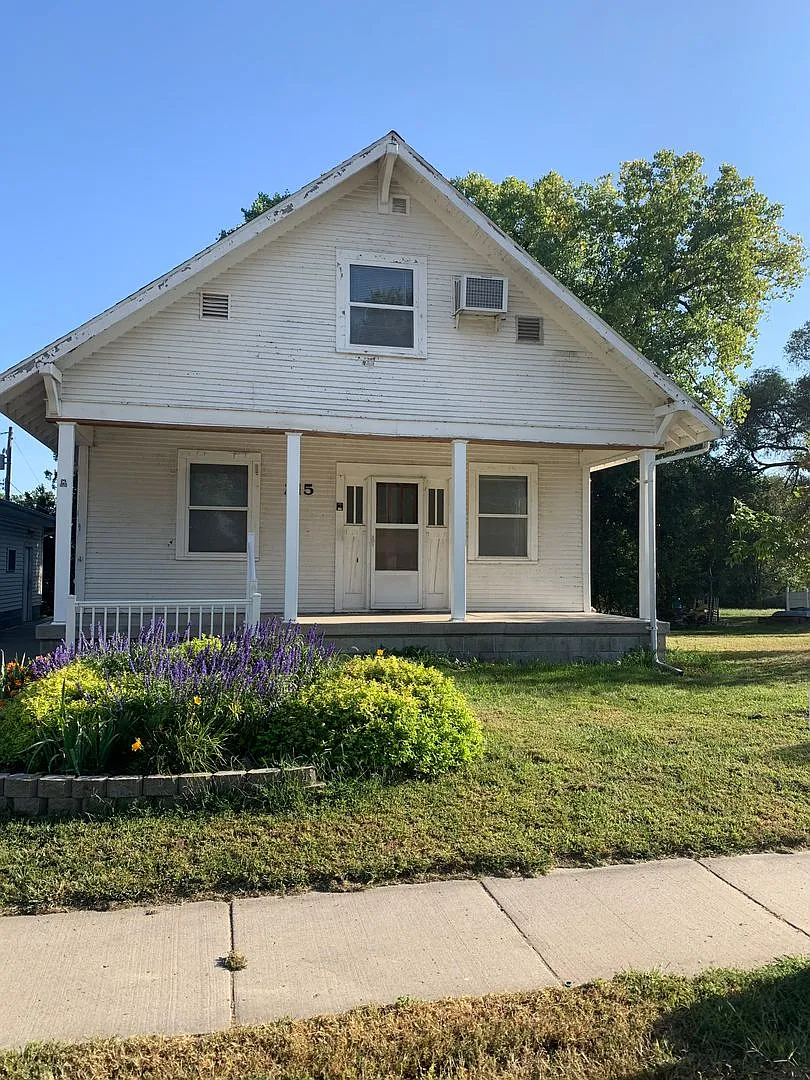 3 bedroom, 1 bath Main Floor located in Southern Norfolk! — Photo 1