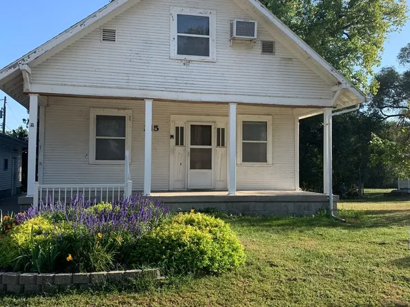 215 Jackson Ave, Norfolk, NE 68701