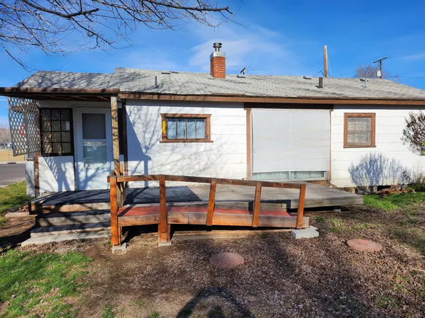 145 SW G St, Madras, OR 97741