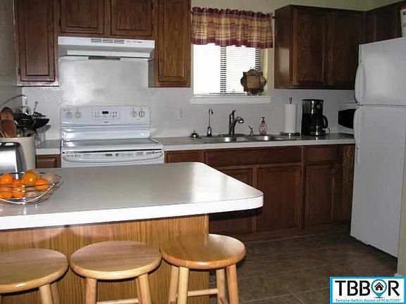 5th image of 706 W Jayme St