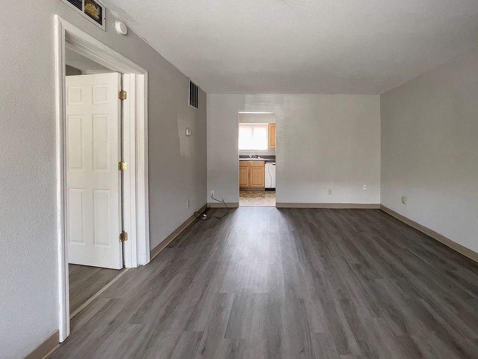 1st image of 1619 W Gilbert St APT 3