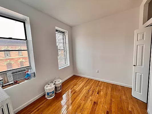Rented by City Connections Realty | media 3