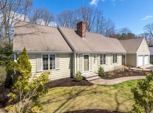 233 Cliff Dr, North Attleboro, MA 02760
