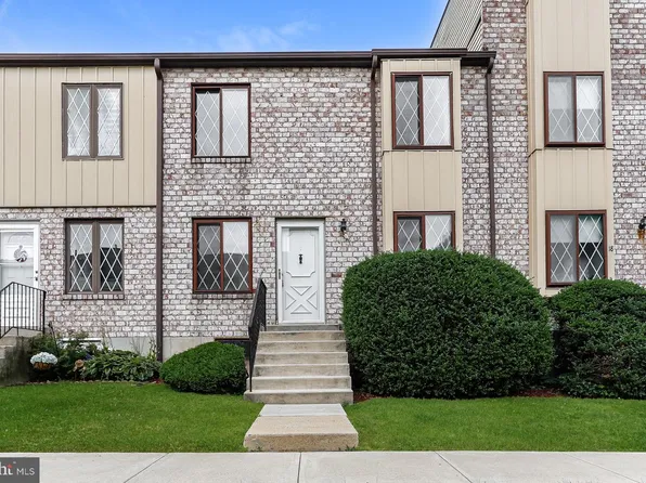 5200 Hilltop Dr APT Aa17, Brookhaven, PA 19015