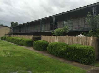 1900 N Garland Ave APT 38, Fayetteville, AR 72703