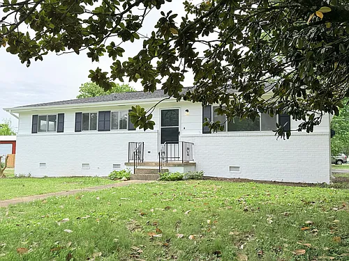 10 Mary Ln Photo 1
