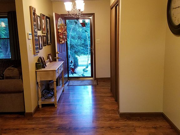 4th image of 2706 Travis Dr