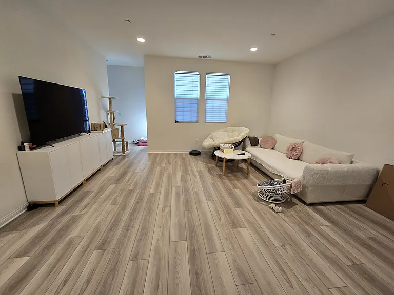 8901 Orangethorpe Ave — Photo 3