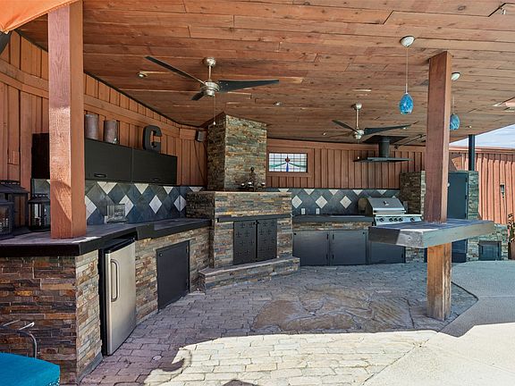 3rd image of 13121 Halwin Cir