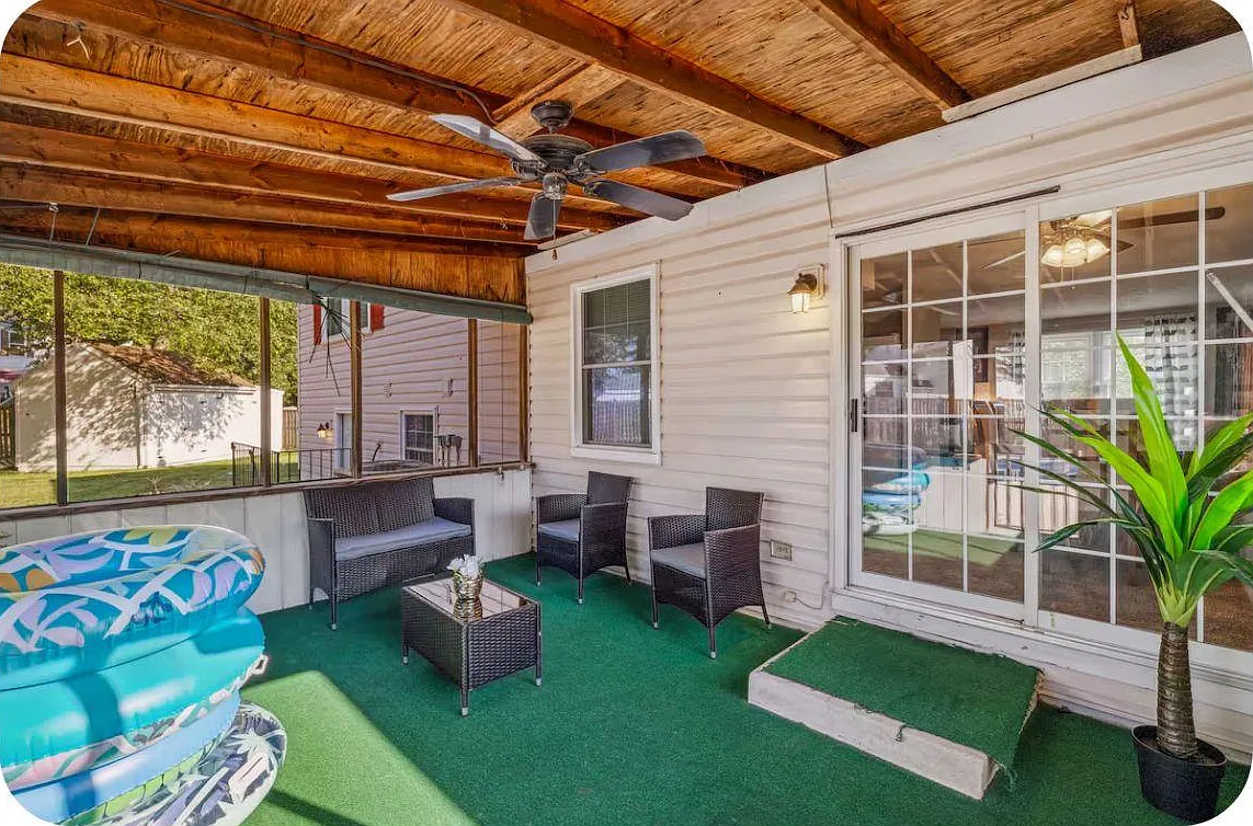 3 bed, 2.0 bath, 2000 sqft, $1,403 — Photo 4