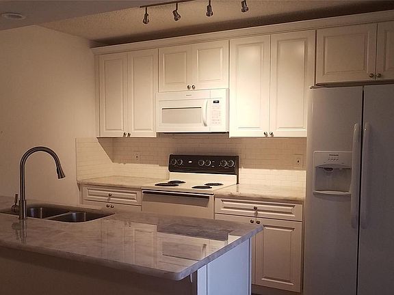 2nd image of 11927 SW 11th Ct