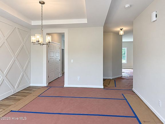 4th image of 259 Crossvine Street