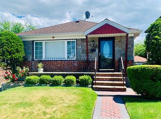 26228 60th Ave, Little Neck, NY 11362