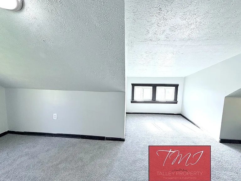 11617 Ely Ave — Photo 3