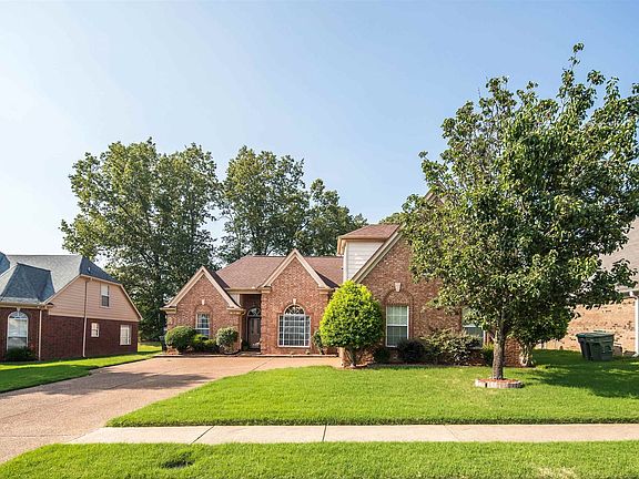 2nd image of 9610 Misty Knoll Dr