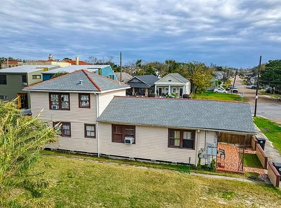 4th image of 512 Homer St