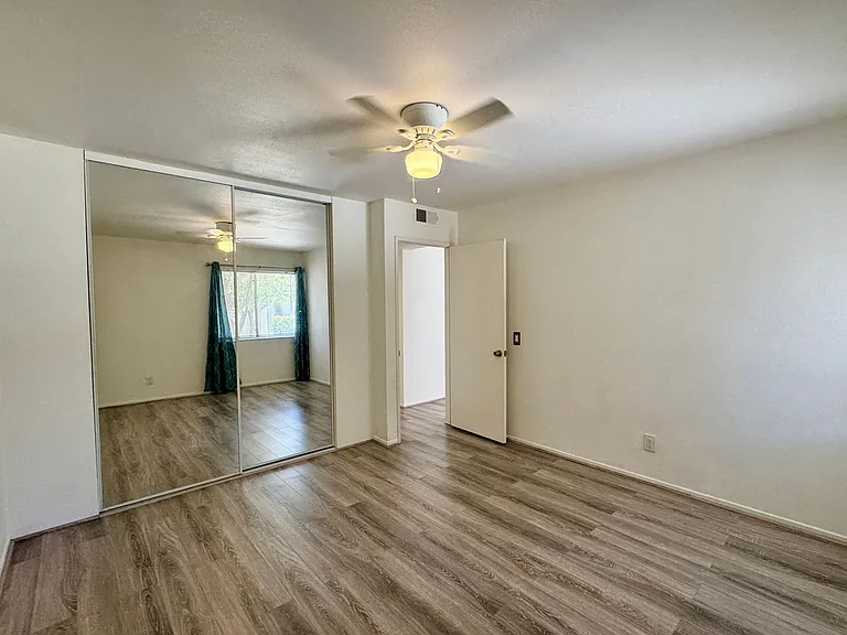 6878 Navajo Rd #25 — Photo 16