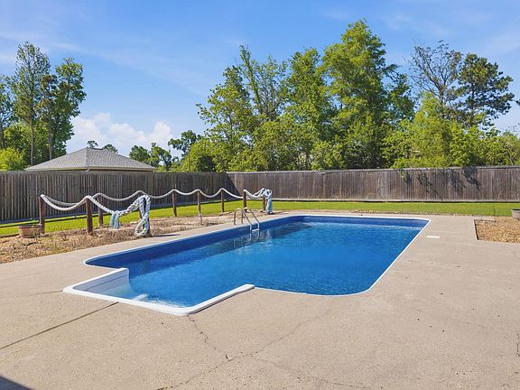 5th image of 1630 Hollow Cove Ln
