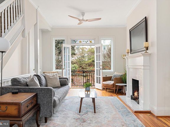 3rd image of 1310 29th St NW